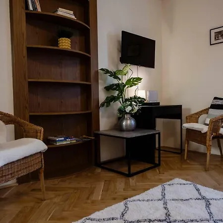 Апартаменты Viola Family Free Parking