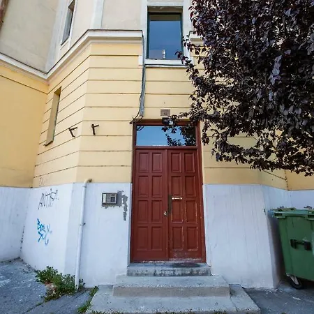 Viola Family Free Parking Apartman